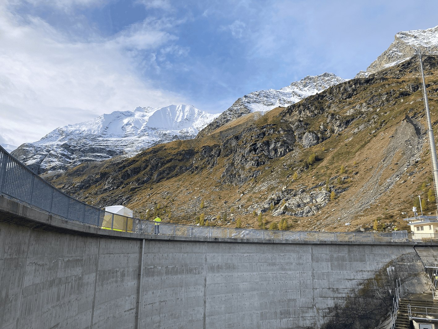Mesures Slotstress sur le barrage de Tourtemagne en Suisse